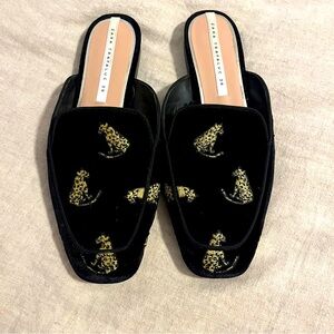 Zara Velvet Cheetah 🐆 Embroidered Loafers Size 38, worn once. Like new!